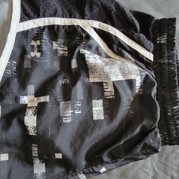 UA shorts - Picture 3 of 3